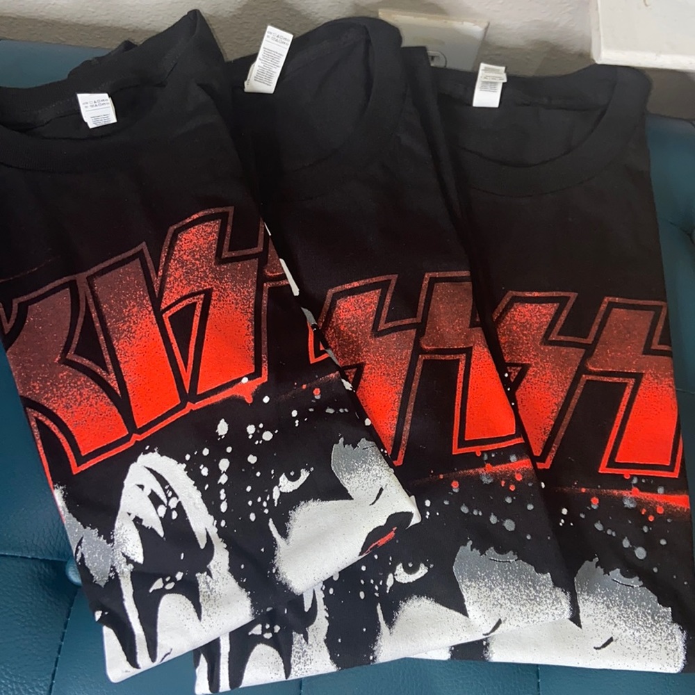 Kiss vintage tee